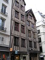 Paris, Rue Francois Miron, Maisons medievales (1)